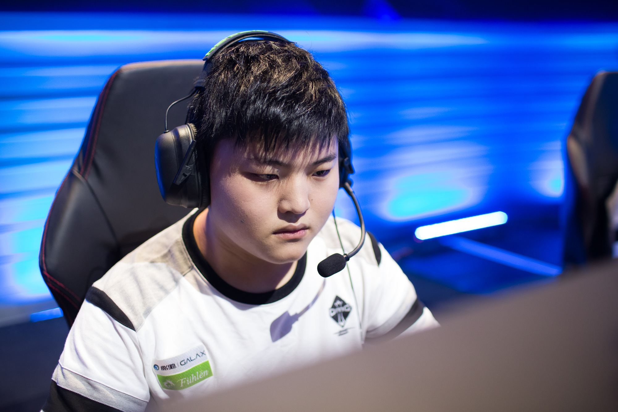 档展现了极 档展现了极